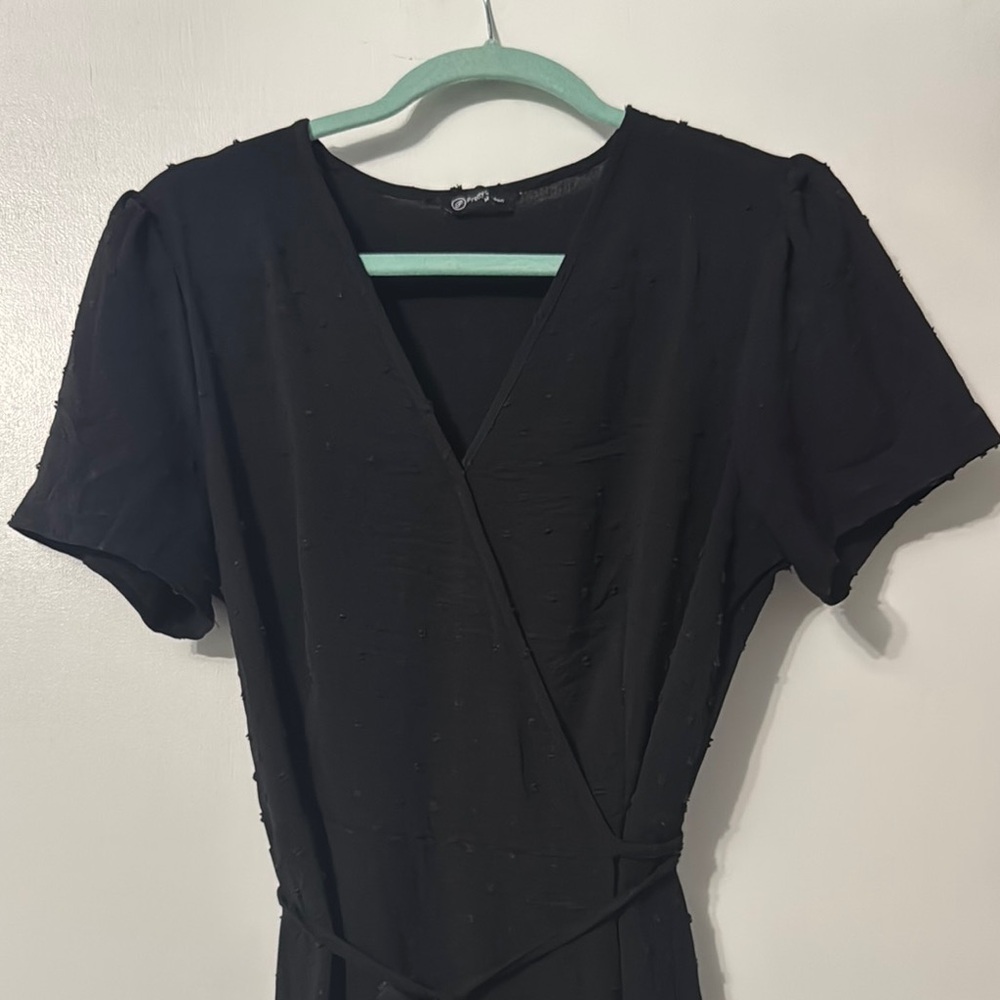 Pretty Garden Black Wrap Dress - Picture 3 of 4